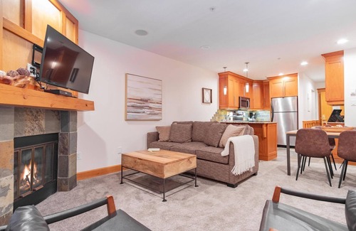 Whistler Condo | Updated 2BDR | Perfectly located! Close to Gondola