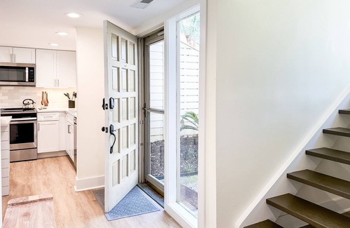 Shipyard Plantation Condo | UPDATED 2BR VILLA IN SHIPYARD WITH POOL, TENNIS & BEACH CLUB ACCESS