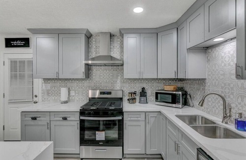 Nederland House | Updated 4 bedroom home in Nederland