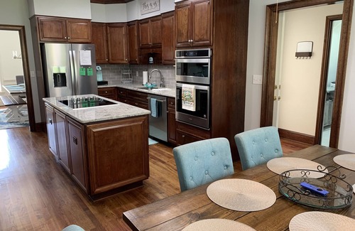 Martinez House | Updated and clean Masters rental in a gated, golf community