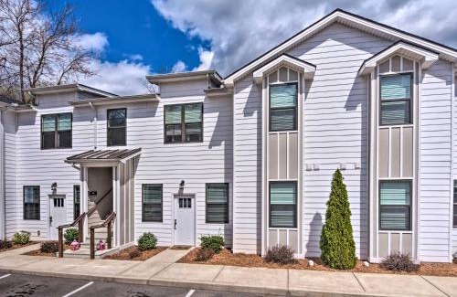 Bowling Green Apartment | Updated Apt 1 Mi to Western Kentucky University!