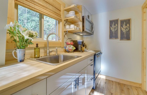 Banner Elk Condo | Updated Banner Elk Condo, 1 Mi to Sugar Mountain!