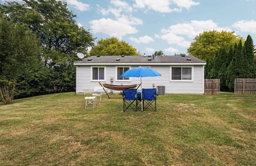Bryant Pattengill East House | Updated & centrally located, 3-bedroom house with AC in charming Ann Arbor