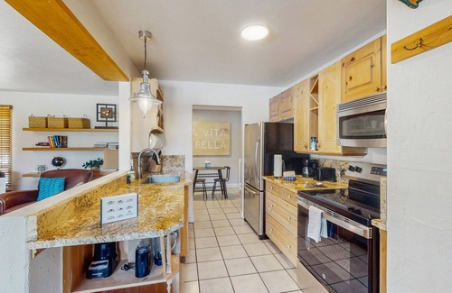 Vail Condo | Updated Condo with Walkable Locale, Free WiFi & Private Washer/Dryer