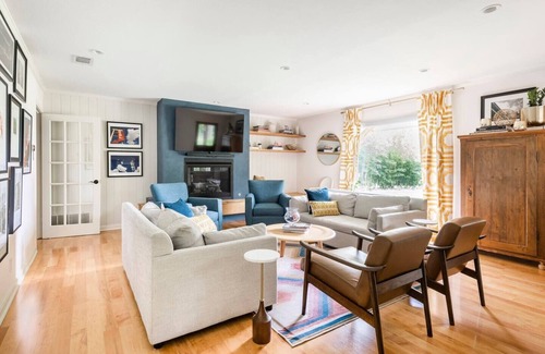 Allandale House | Updated *Cowboy Pool* Near Downtown & UT