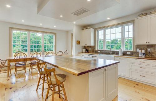 Middletown House | Updated Farmhouse Less Than 2 Mi to Historic Middletown!