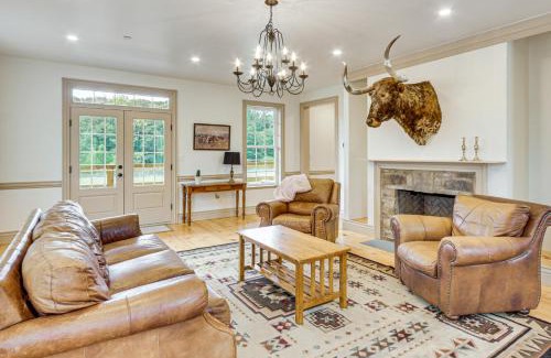 Middletown House | Updated Farmhouse Less Than 2 Mi to Historic Middletown!