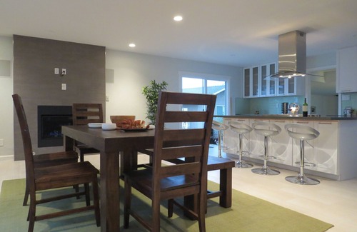 El Verano House | Updated photos - Modern w/pool and outdoor fireplace