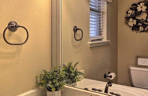 Clodine House | Updated Richmond Escape w/ Pool + Guest House