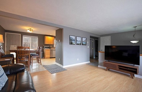 Westside House | Updated Split Level Home on the Northside - Close to Downtown