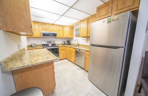 Mountain House Condo | Updated unit with hot tub and amazing views