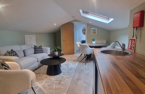 Rathgar Apartment | Upgraded Loft Style Duplex at Rathmines Village
