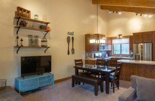 Truckee Apartment | Upgraded Northstar Condo – Aspen Grove Condo