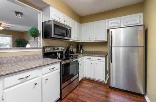 West San Antonio House | Upgraded Townhome w Shared Pool Access in Gated Complex - STR Permit 22-13500335