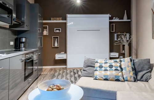 Friedrichshain Apartment | Upmarket Studio With Balcony and WiFi in great location of Friedrichshain