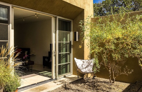 Historic Eastside Apartment | Upper Canyon Studio - Modern Santa Fe Getaway