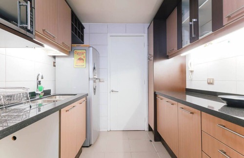 Apoquindo Apartment | Upper Views 2D Wifi, Balcony & Parking