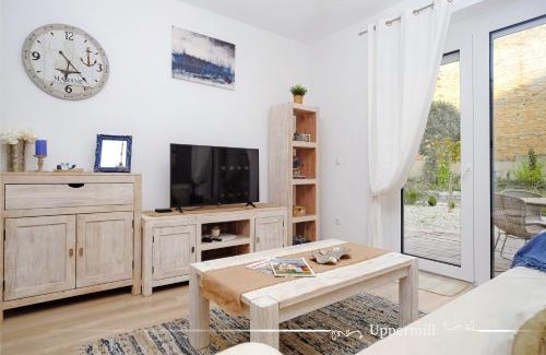 Pecs Apartment | Uppermill Suite #3