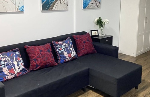 South Central House | Upscale 2 Bedroom Suite Basement