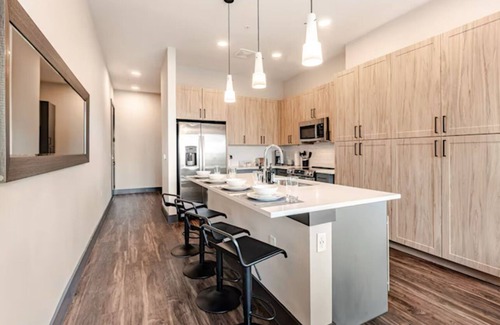 North Burnet Apartment | Upscale 2BR Near Austin Hotspots