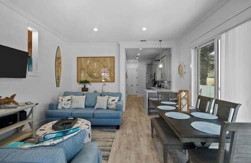Stuart House | Upscale 3 Bedroom with Great Location