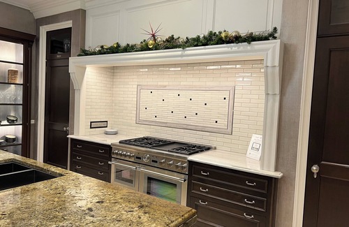 Park West Condo | Upscale 3-Brdm in Lincoln Park