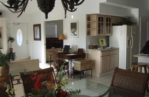 Key Colony Beach House | Upscale Beautiful Duplex W/Pvt.Pool/Cabana Club & Inch Beach !