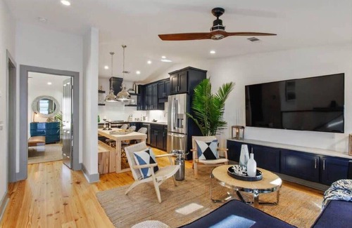 Beach Institute House | Upscale Carriage House with Pool | Near River St