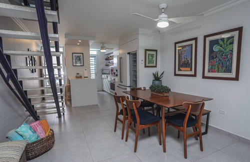 Dorado del Mar Villa | Upscale & Cozy Villa Retreat – 1 minute walk to the Beach in Dorado, PR!