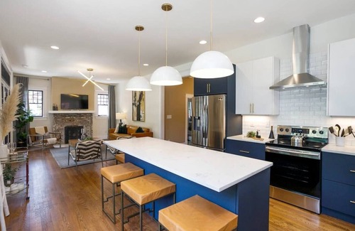 Hillsboro Village House | Upscale Craftsman, Hot Tub, Walk to Belmont & 12 So