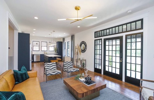 Hillsboro Village House | Upscale Craftsman, Hot Tub, Walk to Belmont & 12 So