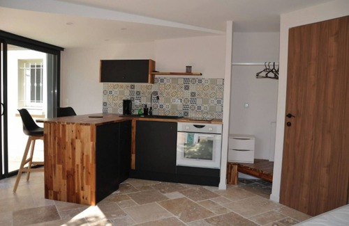 Heyrieux Apartment | Upscale furnished apartment for 2 persons 40 m2 : SPA/Sauna/sports room/bikes