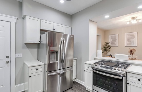 Cleveland House | Upscale Home | Downtown Cle, R&R HoF, Beach, Arena