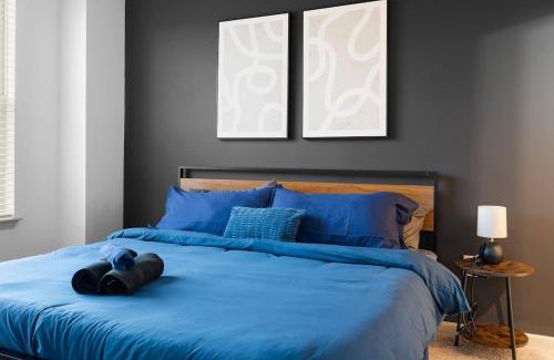 Charlotte Apartment | Upscale King 3BR Suite Uptown Charlotte