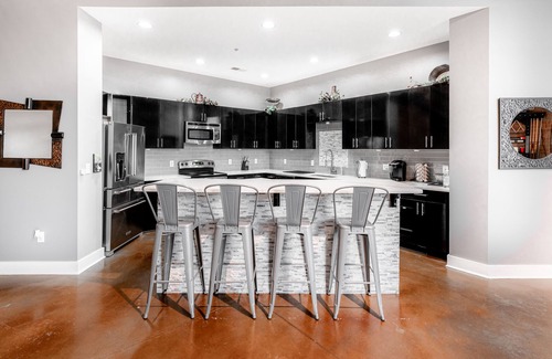 Charlotte Condo | Upscale Loft Walking Distance to Bank Of America Stadium