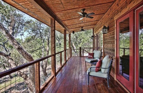 Wimberley Cabin | Upscale Luxury Cabin! Has it all Hot tub, Fireplace, Gorgeous Views!