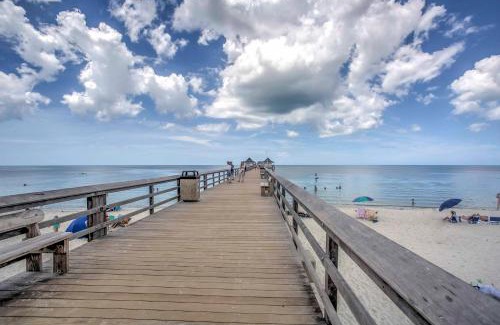 Old Naples Apartment | Upscale Naples Condo with Pool Access Walk to Pier!
