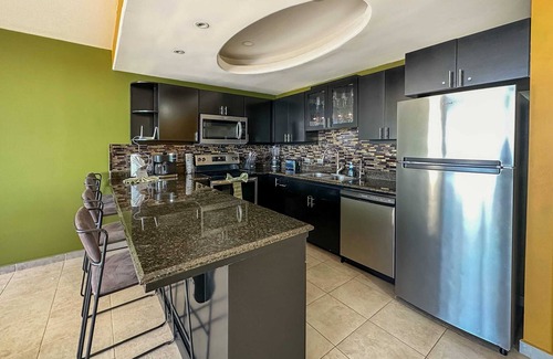 Las Conchas Condo | Upscale Ocean View Condo Close to it all #509