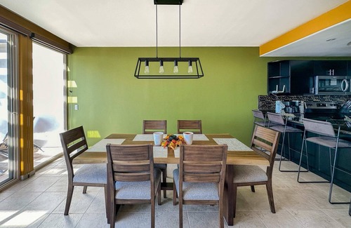 Las Conchas Condo | Upscale Ocean View Condo Close to it all #509