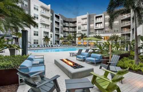 Courier City - Oscawana Apartment | Upscale Unit in Downtown Tampa