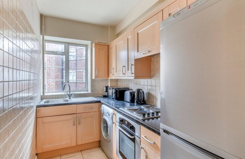 West Kensington Apartment | Upscale West Kensington 1BR, near Shopping & Dining, by Blueground