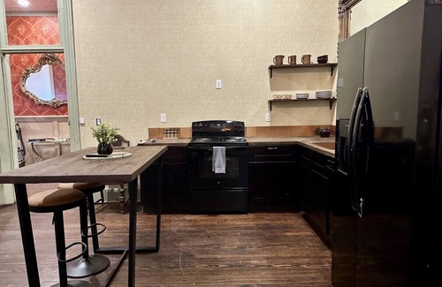 Okemah Hotel | Upscale Western Inn With Historical Distinction and Modern Comfort