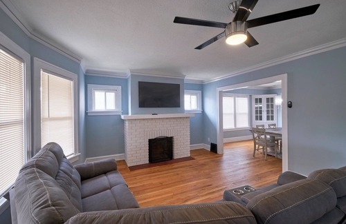 Lakewood House | Upstairs unit in duplex