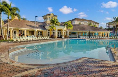 Florida Central Atlantic Coast House | Upstay Spacious 3BR Home w Patio Vista Cay Resort