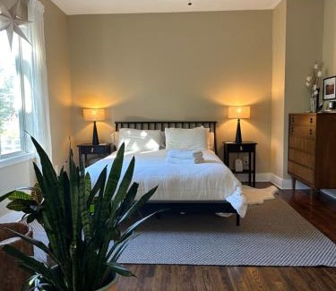 Uptown Apartment | Uptown Getaway by the Lakes