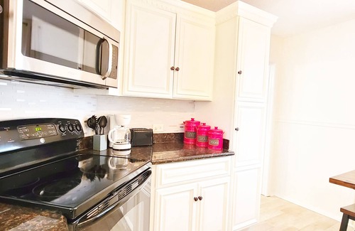 Milan House | Uptown New Orleans Home -7 mins to FQ Free Parking