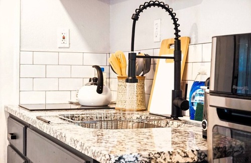 Corridor South Apartment | Uptown OKC Studio | $1600/month #03D | Kitchenette + Queen Bed