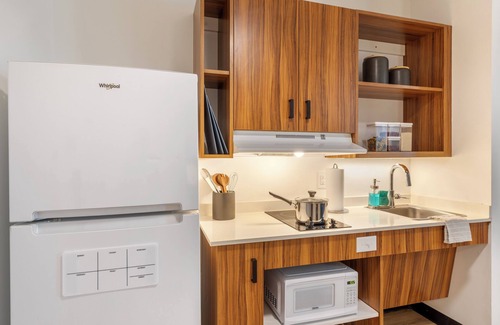 North Westminster Hotel | Uptown Suites Extended Stay Denver CO – Westminster