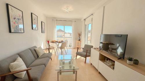 Chimenea Apartment | Urb Chimenea Apartment Nerja