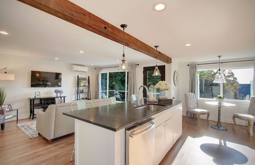 Moss Bay House | Urban 4BR Duplex @Kirkland | Walk to Lake & Google